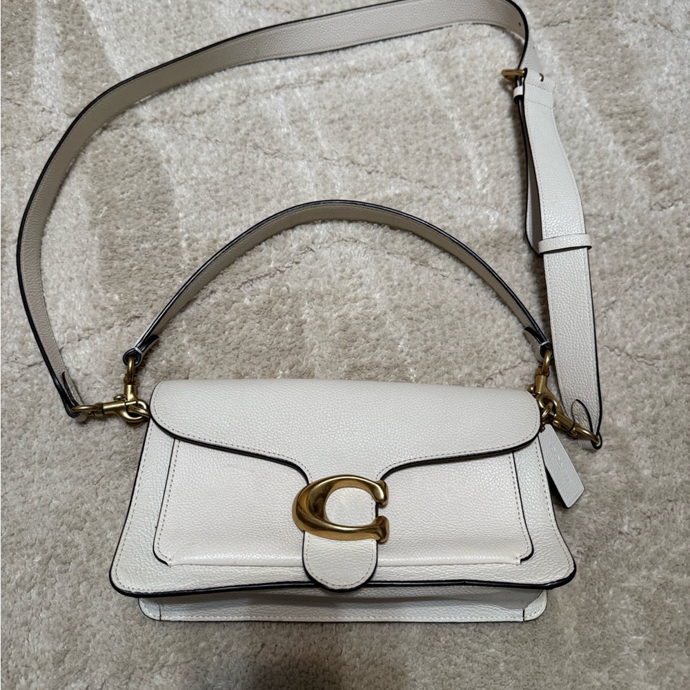 Coach White Leather Shoulder and crossbody Bag